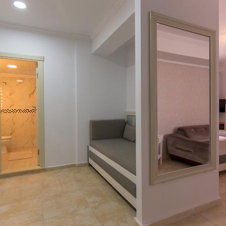 Phoenicia Holiday Resort Mamaia Exterior foto
