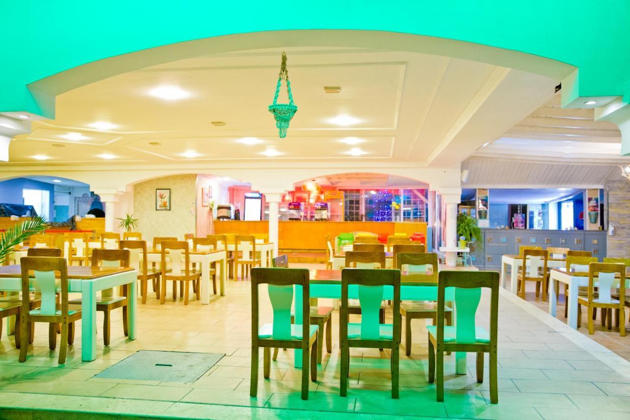 Phoenicia Holiday Resort Mamaia Exterior foto