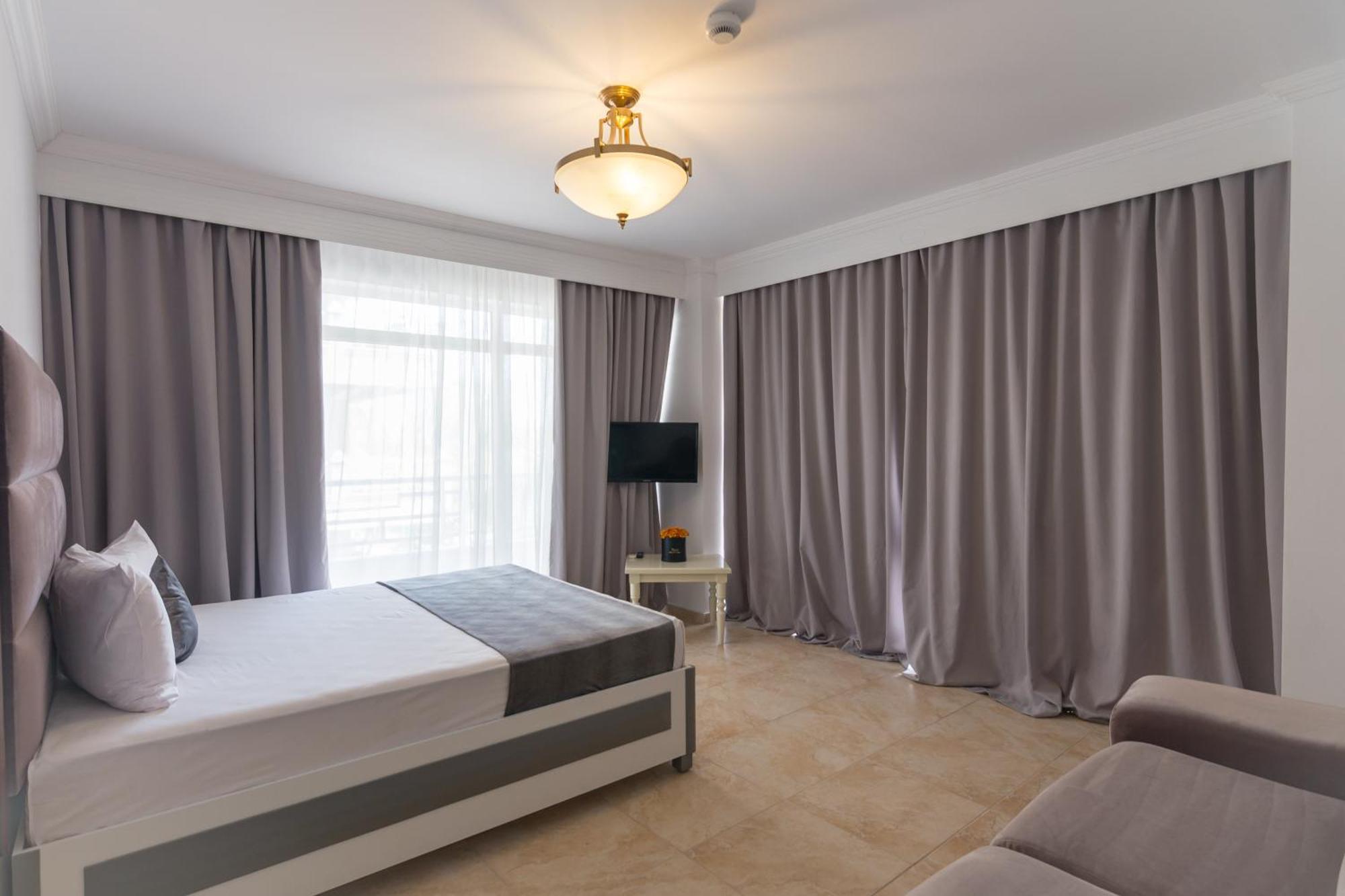 Phoenicia Holiday Resort Mamaia Exterior foto