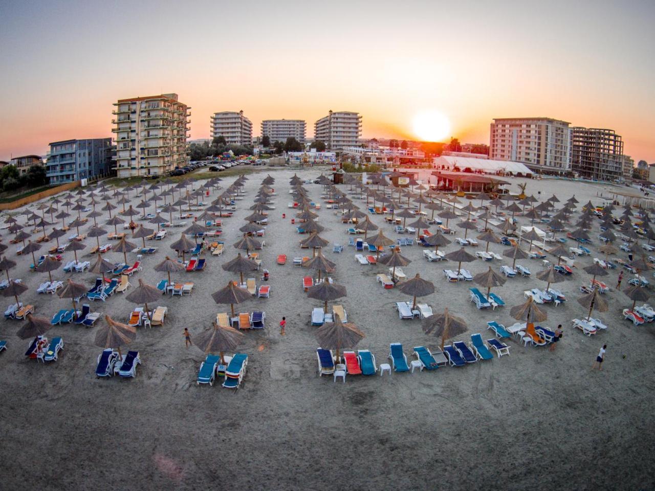 Phoenicia Holiday Resort Mamaia Exterior foto