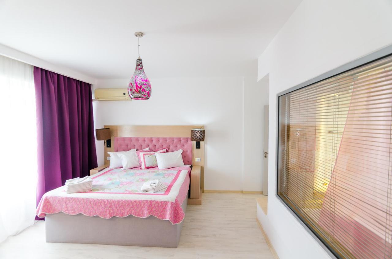 Phoenicia Holiday Resort Mamaia Exterior foto